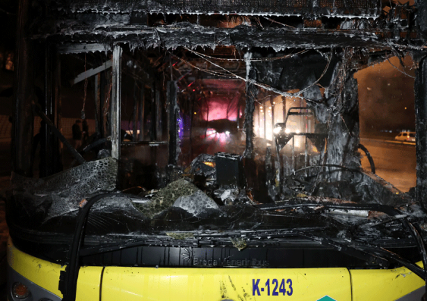 Foto - 2 Milyar TL’lik ihale ile ‘Her şey çok güzel oluyor! İETT otobüsü değil sanki havai fişek