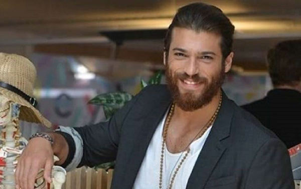 Foto - Yineliyoruz: Bu rezilliğe dur deyin! İşte sapkınların Türkiye'deki işbirlikçileri