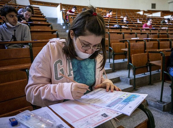 Foto - YKS TYT 2020 soru ve cevap anahtarı A,B,C,D soru kitapçığı