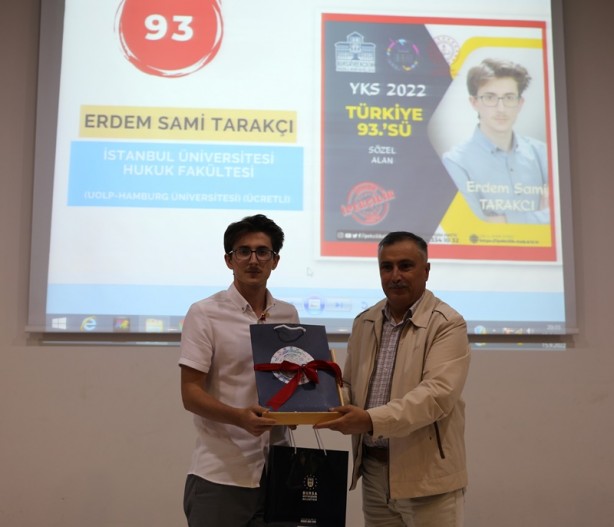 Foto - YKS'de ilk 1000'e girdiler! Bursa'da imam hatip öğrencileri ödüllendirildi