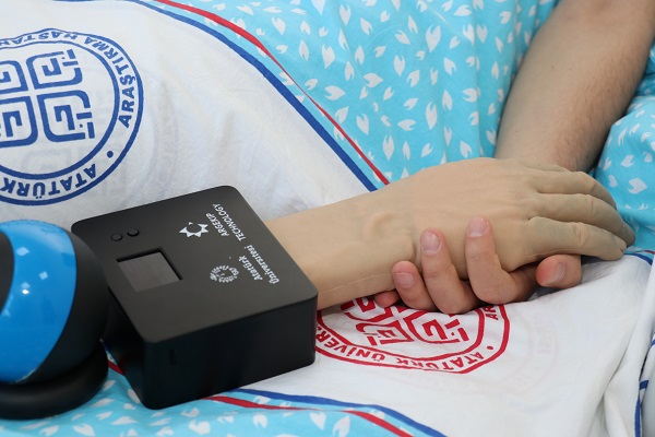 Foto - Yoğun bakım hastaları için geliştirildi! Bu yöntemle kendilerini yalnız hissetmeyecekler