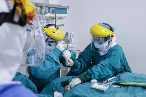 Yoğun bakımları yüzde 100 dolu olan hastaneden korkutan görüntüler