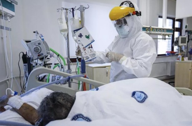 Foto - Yoğun bakımları yüzde 100 dolu olan hastaneden korkutan görüntüler