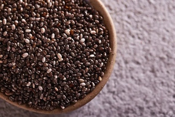 Foto - Yoğurdun içine bir kaşık atınca neler oluyor neler! Vücutta bayram ilan ediliyor