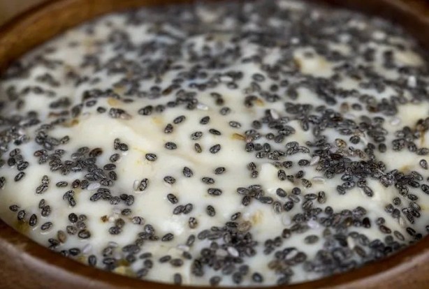 Foto - Yoğurdun içine bir kaşık atınca neler oluyor neler! Vücutta bayram ilan ediliyor