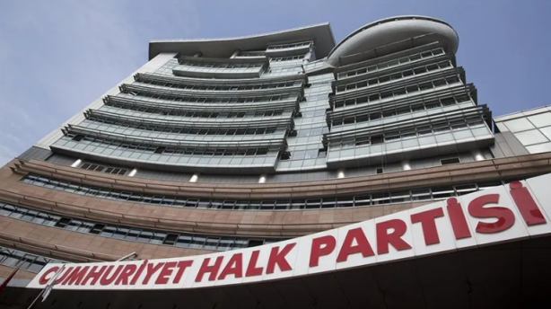 Foto - Yok artık! CHP’li isim, partideki vurgunu böyle anlattı: Gökdelen mi alıyorsunuz?