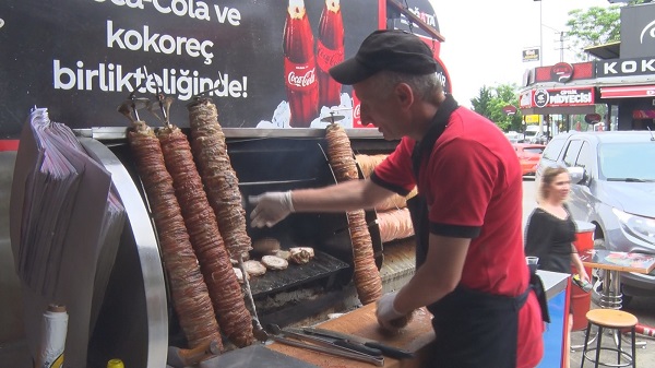 Foto - Yok artık daha neler! Yunanlar bu kez ‘kokoreçi’ sahiplendi