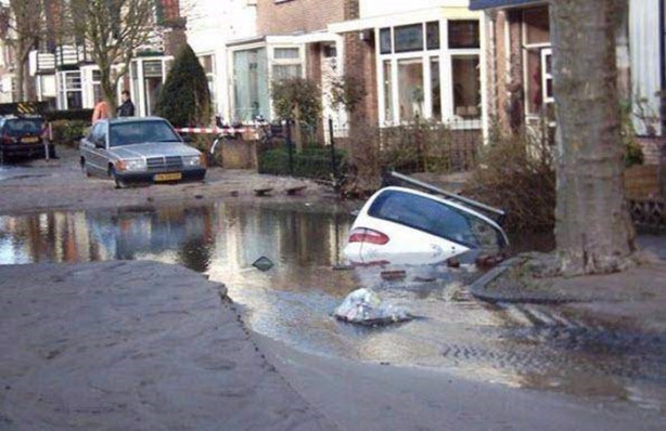 Foto - Yok artık diyeceksiniz! İşte en sıra dışı trafik kazaları...