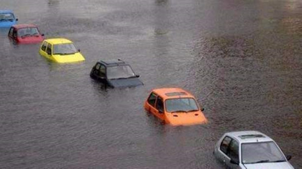Foto - Yok artık diyeceksiniz! İşte en sıra dışı trafik kazaları...