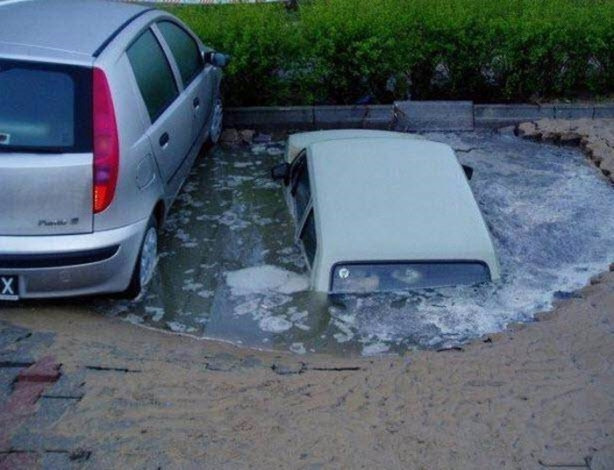 Foto - Yok artık diyeceksiniz! İşte en sıra dışı trafik kazaları...