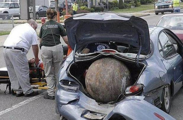 Foto - Yok artık diyeceksiniz! İşte en sıra dışı trafik kazaları...