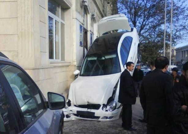 Foto - Yok artık diyeceksiniz! İşte en sıra dışı trafik kazaları...