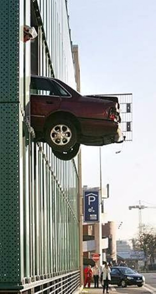 Foto - Yok artık diyeceksiniz! İşte en sıra dışı trafik kazaları...