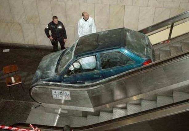 Foto - Yok artık diyeceksiniz! İşte en sıra dışı trafik kazaları...