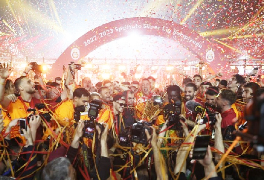 Foto - Yok artık: Öyle bir şey yapmış ki! Müthiş gelişme: Galatasaraylıları çıldırtacak transfer!