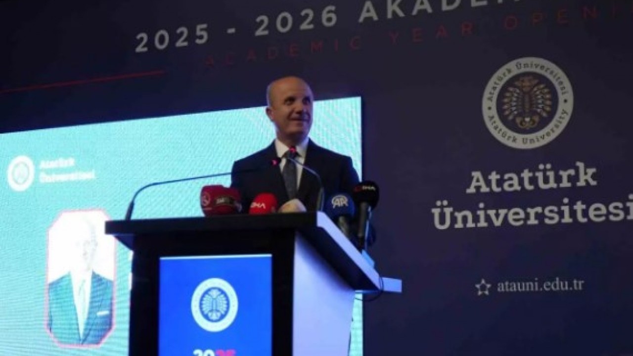 Yök başkanı duyurdu: Bunu yapan üniversiteyi erken bitirecek!