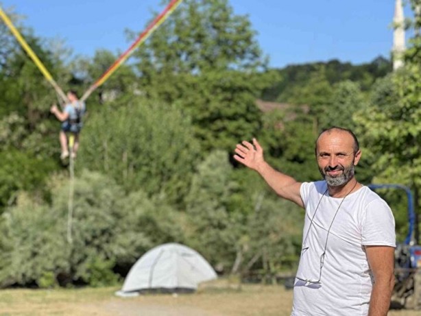 Foto - Yok böyle adrenalin! ‘İnsan sapanı’ değil sanki otomobil