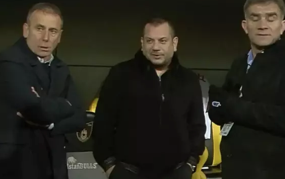 Foto - Yok böyle bir açıklama: Aman dikkat! İstifa kararı için bir sen eksiktin konuşmayan Portakal! Sen de konuştun artık...