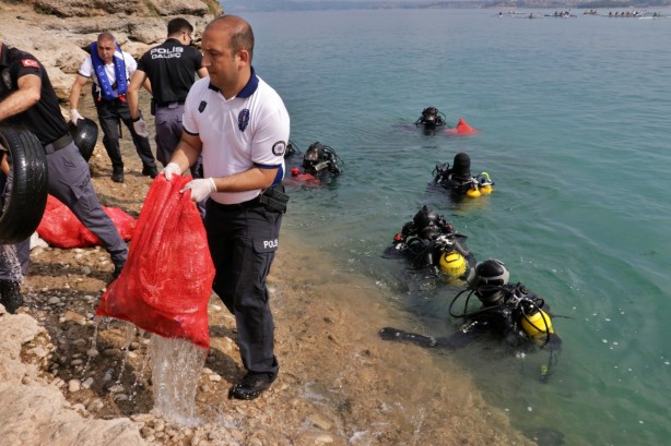 Foto - Yok yok! Seyhan Gölü’nden neler çıktı neler