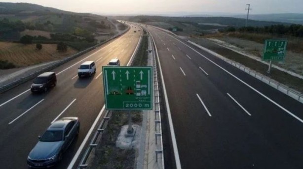 Foto - Yol kenarındaki beyaz levhalar ne işe yarar?
