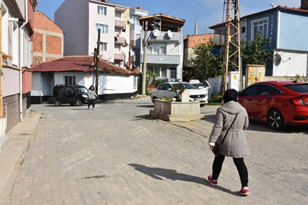 Foto - Yol ortasında 'sır mezar' şaşırtıyor
