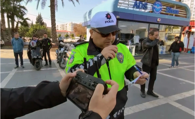 Foto - Yol vermeyen sürücüye 4 bin 512 TL ceza kesildi! Siz şaka mısınız ağabey