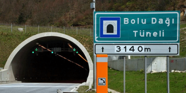 Yola çıkacaklar dikkat! Bolu Dağı'nda etkili oluyor