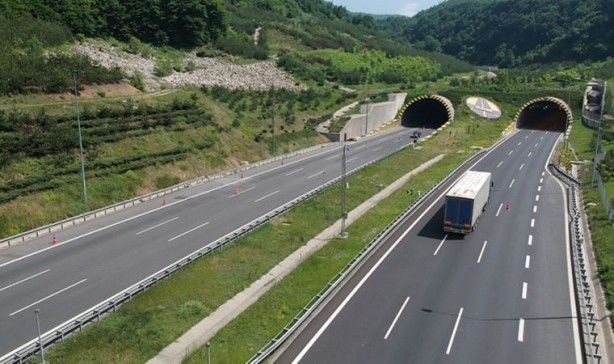 Foto - Yola çıkacaklar dikkat! İstanbul yönü 35 gün trafiğe kapatılacak
