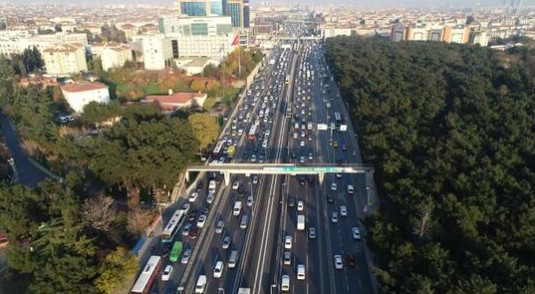 Foto - Yola çıkacaklar dikkat! İstanbul'da kısıtlama öncesi yoğun trafik
