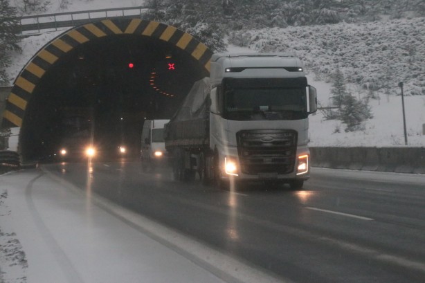 Foto - Yola çıkacaklar dikkat! Kar yağışı etkili oluyor
