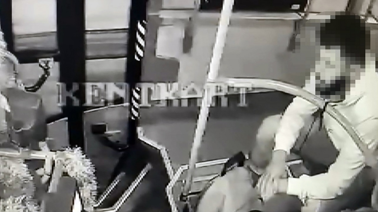 Foto - Yolcu midibüs şoförünün cüzdanını çaldı