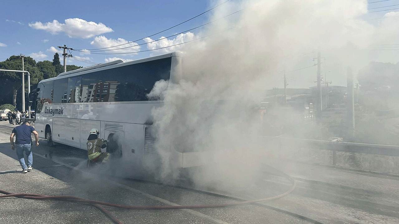 Yolcu otobüsü alev aldı