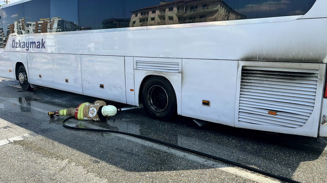 Foto - Yolcu otobüsü alev aldı