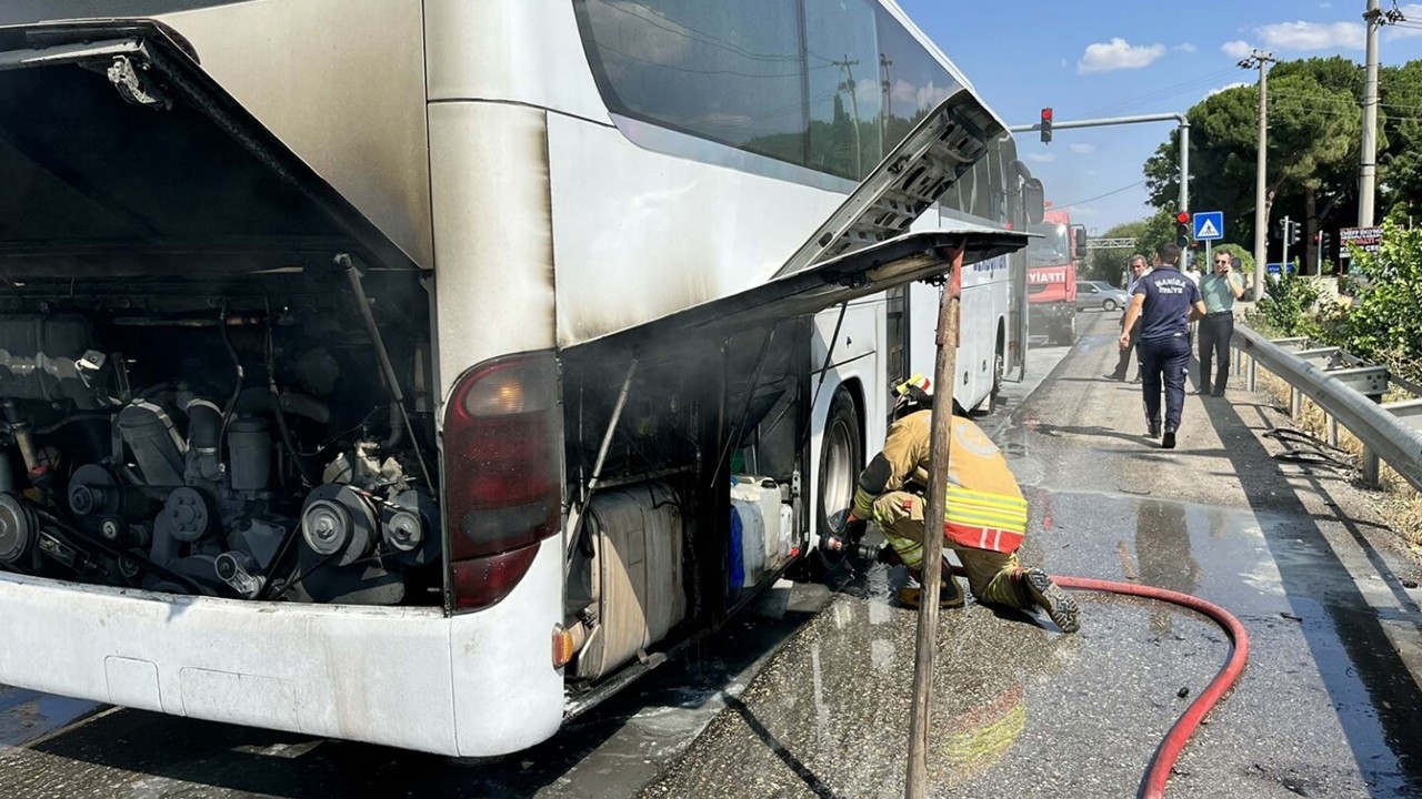 Foto - Yolcu otobüsü alev aldı