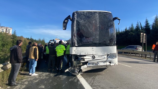 Foto - Yolcu otobüsü tırla çarpıştı: Yaralılar var
