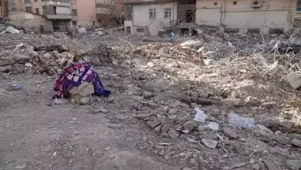 Foto - Yoldaş Apartmanı müteahhidinden korkunç itiraf