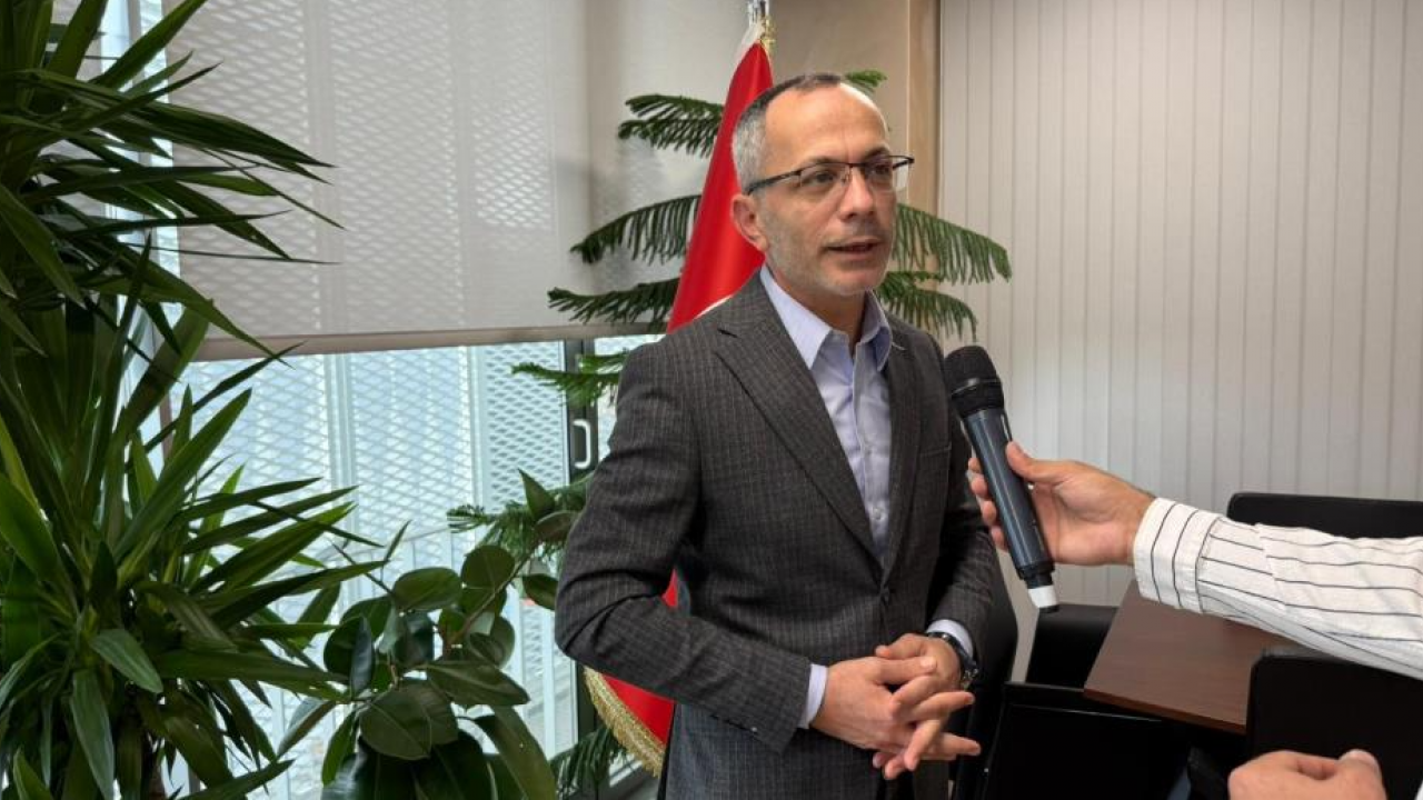 Yollar asfalt beklerken İBB bakın nereyi asfaltladı: Akıllara eşeğe ters binen Nasreddin Hoca geldi