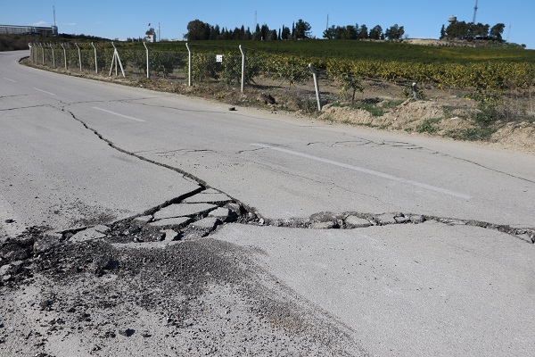 Foto - Yollar bu hale geldi! Bu fotoğraflar Adana'da çekildi