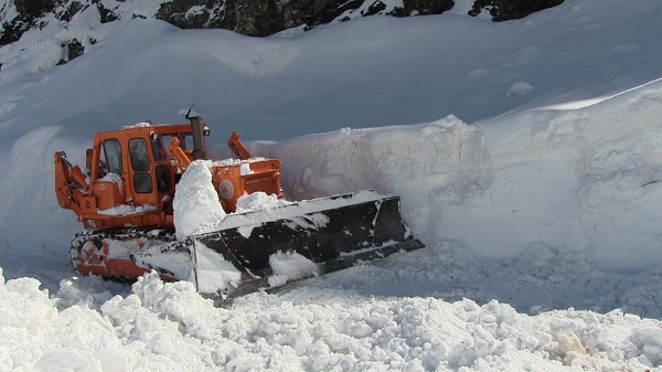 Foto - Yollar haftalar sonra açıldı! 30 gün sonra hastalara böyle ulaşıldı