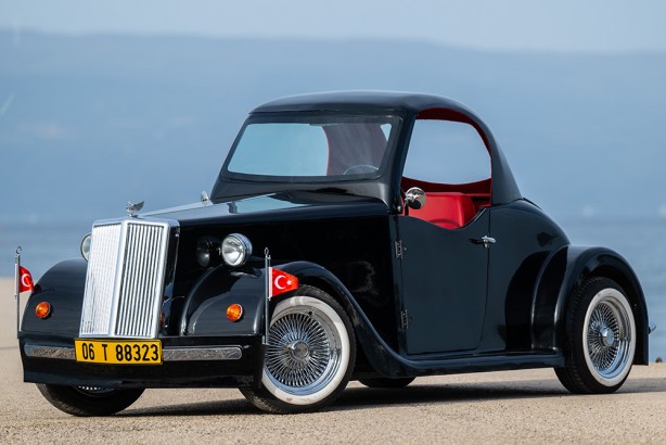 Foto - Yollara çıktı! Togg’dan sonra yerli elektrikli klasik otomobil TYRA karşınızda! 