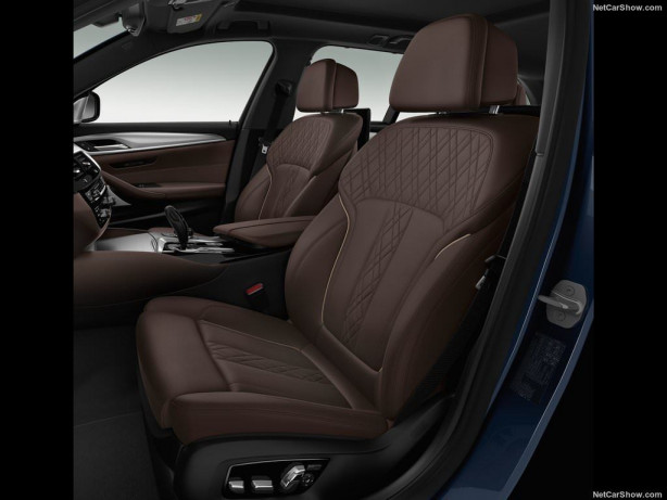 Foto - Yolların yeni yıldızı: 2018 BMW M550d xDrive Touring 