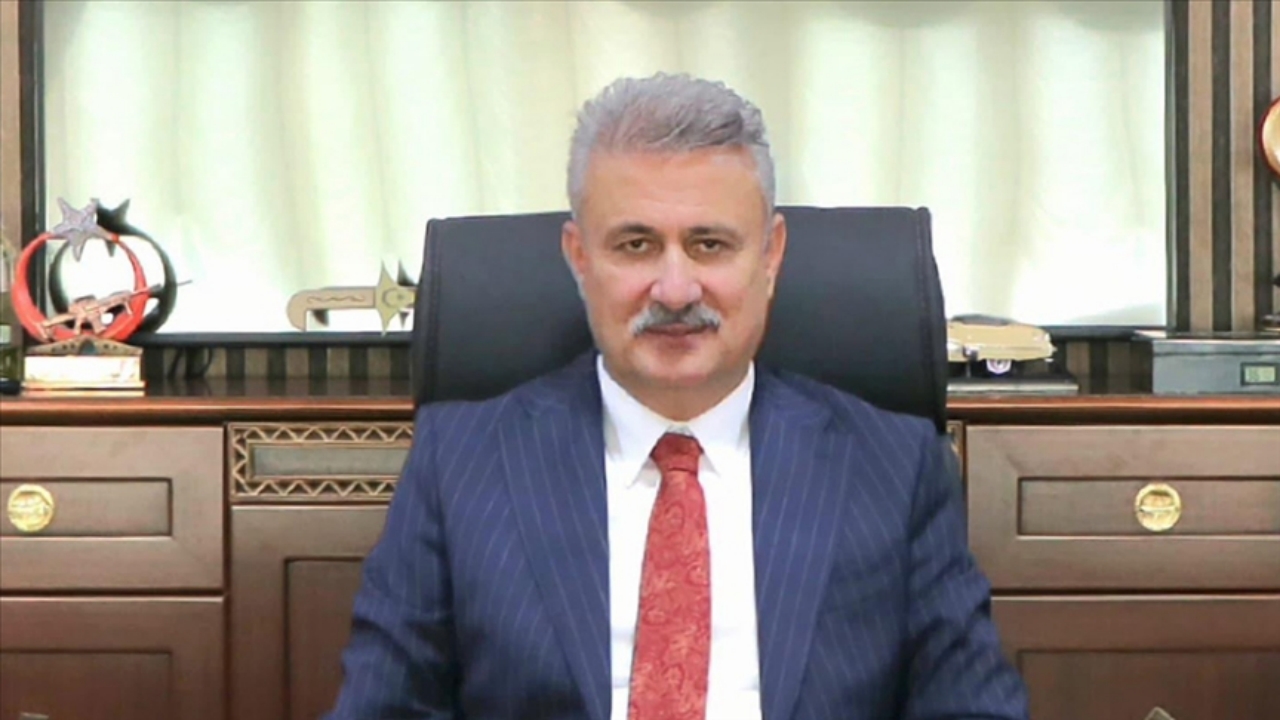 Foto - Yolsuzluktan gözaltına alınmıştı! AK Partili belediye başkanı tutuklandı