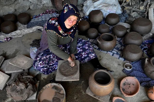 Foto - Yolu olmayan yerden alıp yapıyorlar! Tanesini 80 TL'ye satıyorlar