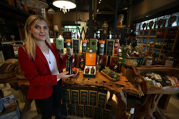 Foto - Yöneticiliği bırakıp bu işe başladı... Şimdi dünyaya satıyor