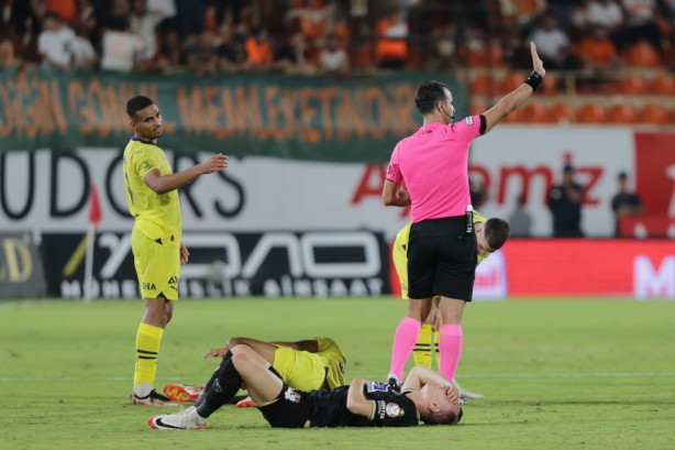 Foto - Yönetim dikkat kesilecek... Fenerbahçe'de yaprak dökümü! 4 ayrılık birden!