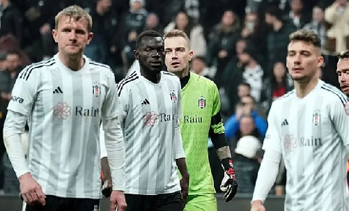 Foto - Yönetim kötü haberi verdi! Beşiktaş’ta tarihi değişim! 10 isim gidiyor, 10 isim geliyor: 