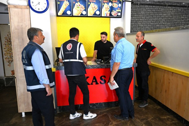 Foto - Yönetmenliğe uymayan işyerlerine ceza yağdı