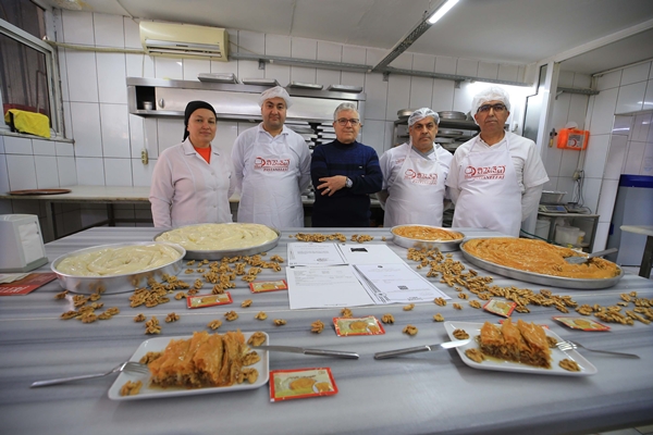 Foto - Yörüklerin 300 yıllık tatlısı bayram sofralarına hazırlanıyor