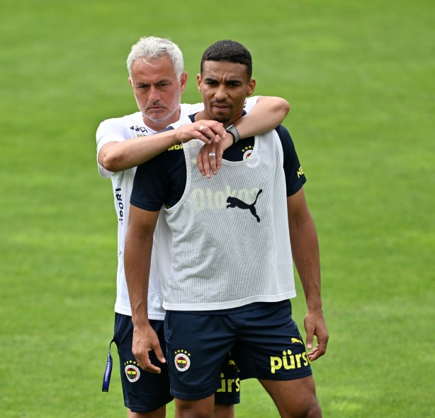 Foto - Youssef En-Nesyri, El Kaabi olmadı! Fenerbahçe'ye 2.01'lik gol makinesi hayırlı olsun!