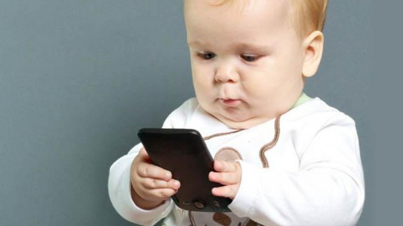 Youtube'tan çizgi film izleyen çocuklarda zeka geriliği!